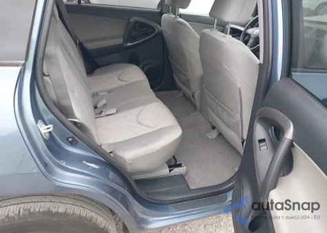 2011 Toyota Rav4 z USA, uszkodzony, nr VIN JTMBF4DV5BD042664